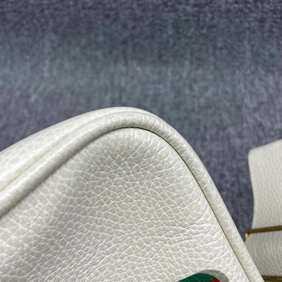 100% Authentic Gucci Leather Crossbody Bag - Picture 8 of 15